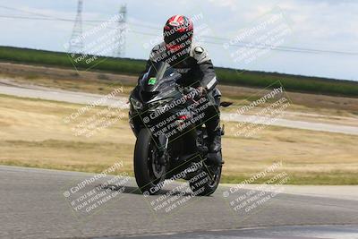 media/Apr-26-2024-TrackDaz (Fri) [[c4b677d280]]/C Group/140pm (Wheelie Bump)/